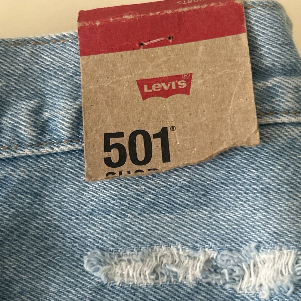 Levi's Light Blue Distressed Denim Cutoff Shorts - Women Size 34 - Picture 6 of 16